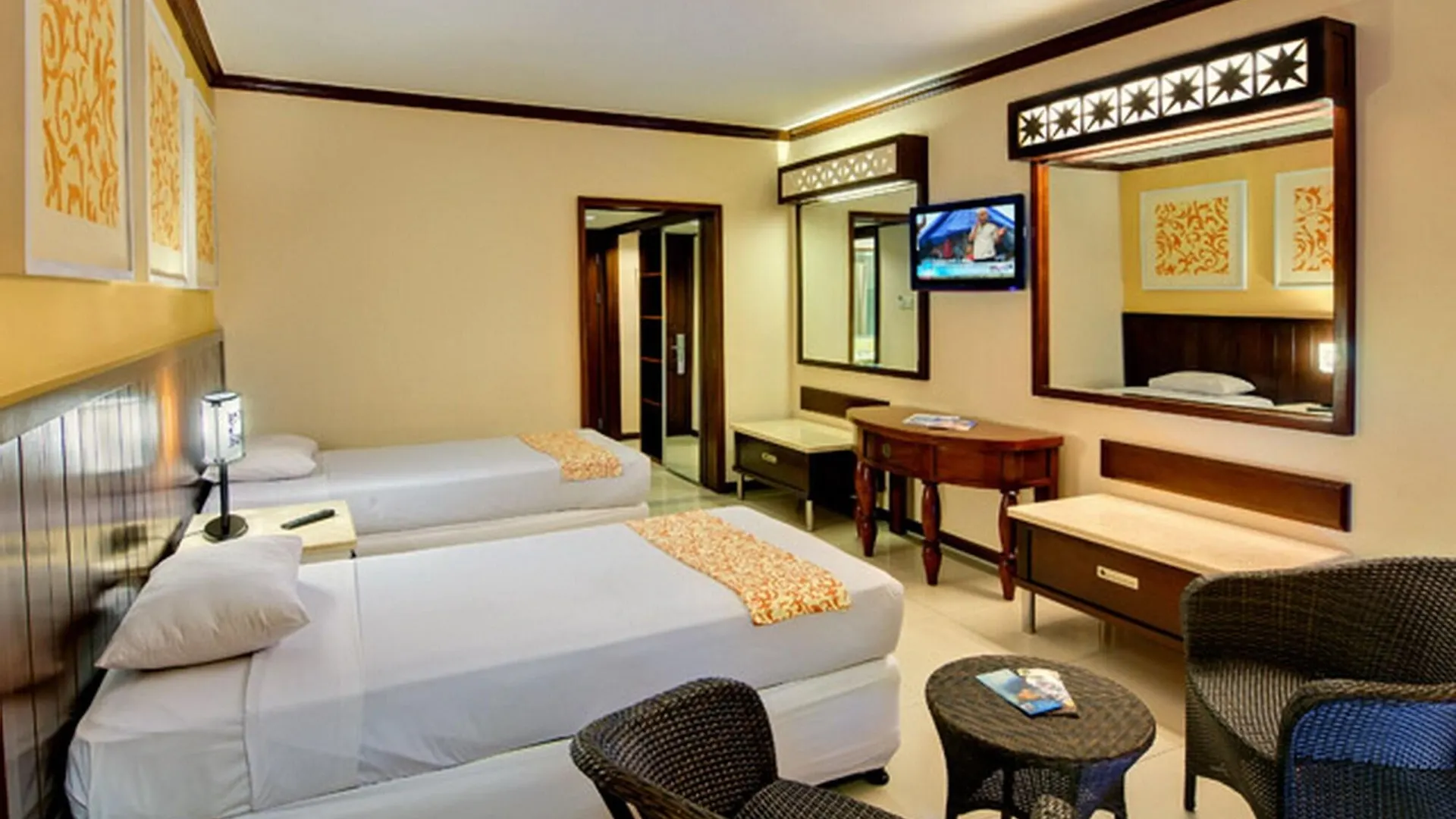 Kuta One Party Hotel Kuta Lombok
