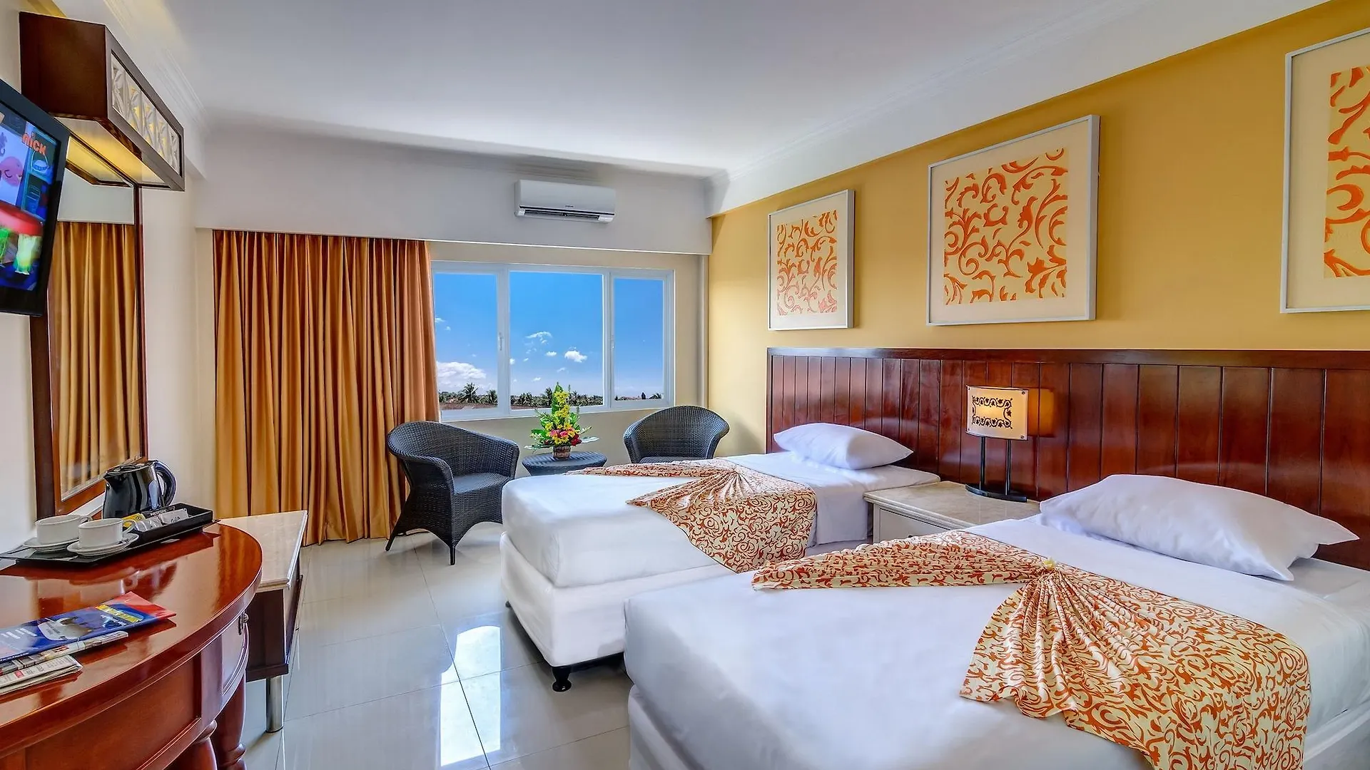 Kuta One Party Hotel 3*, Kuta Lombok